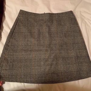 Aritzia Plaid Wilfred Skirt!